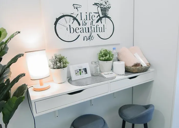 Brand New Unit For 3 Pax At Mplace Residences Manila
